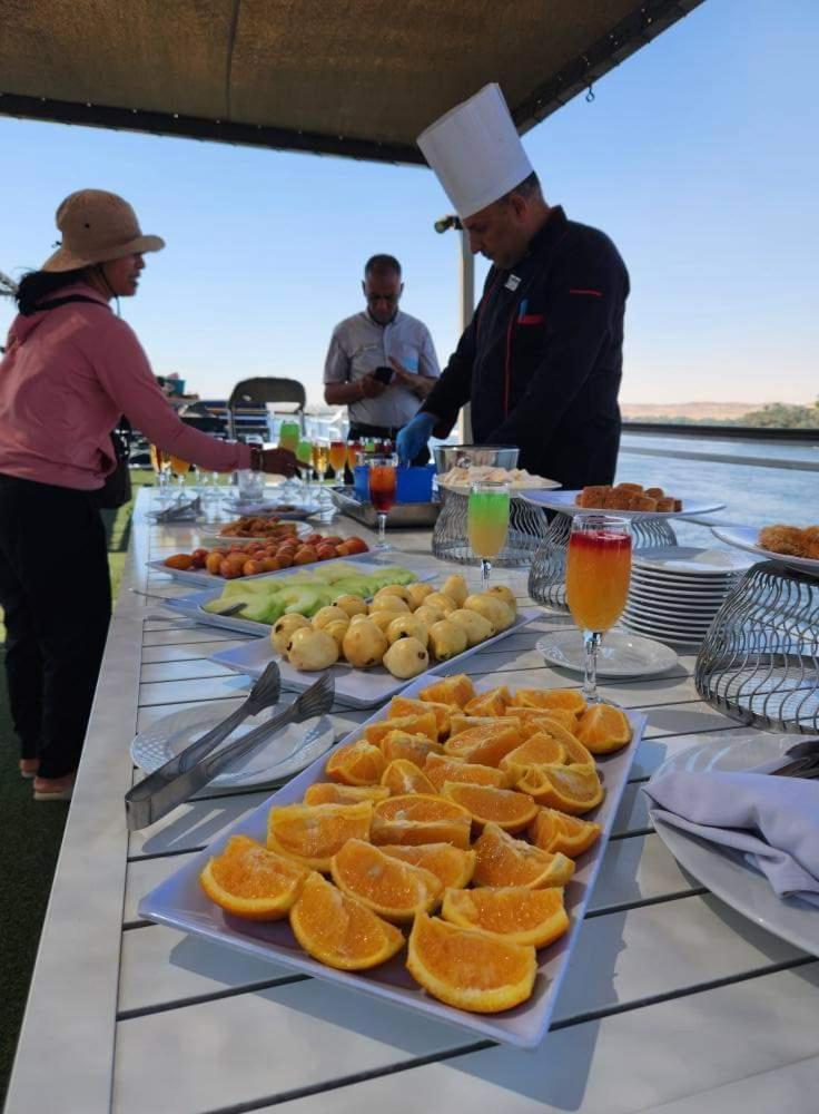 Hotel Five Star Nile Cruise From Aswan To Luxor Exterior foto
